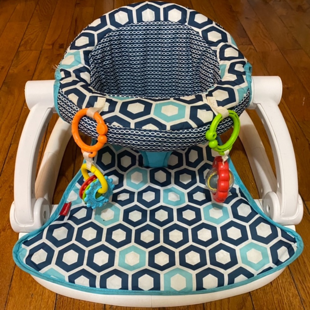 Sit me up floor seat